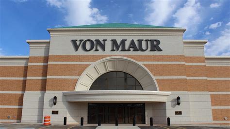 where is von maur located